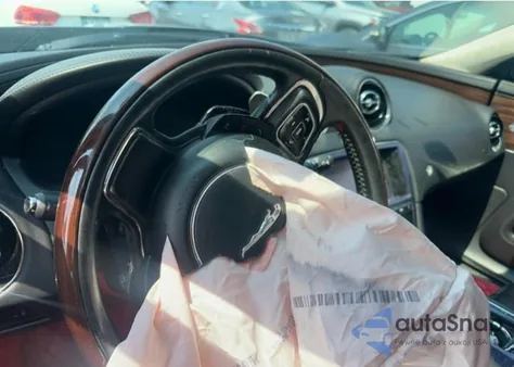 2012 Jaguar Xj Xjl Portfolio z USA, uszkodzony, nr VIN SAJWA2GB7CLV23451